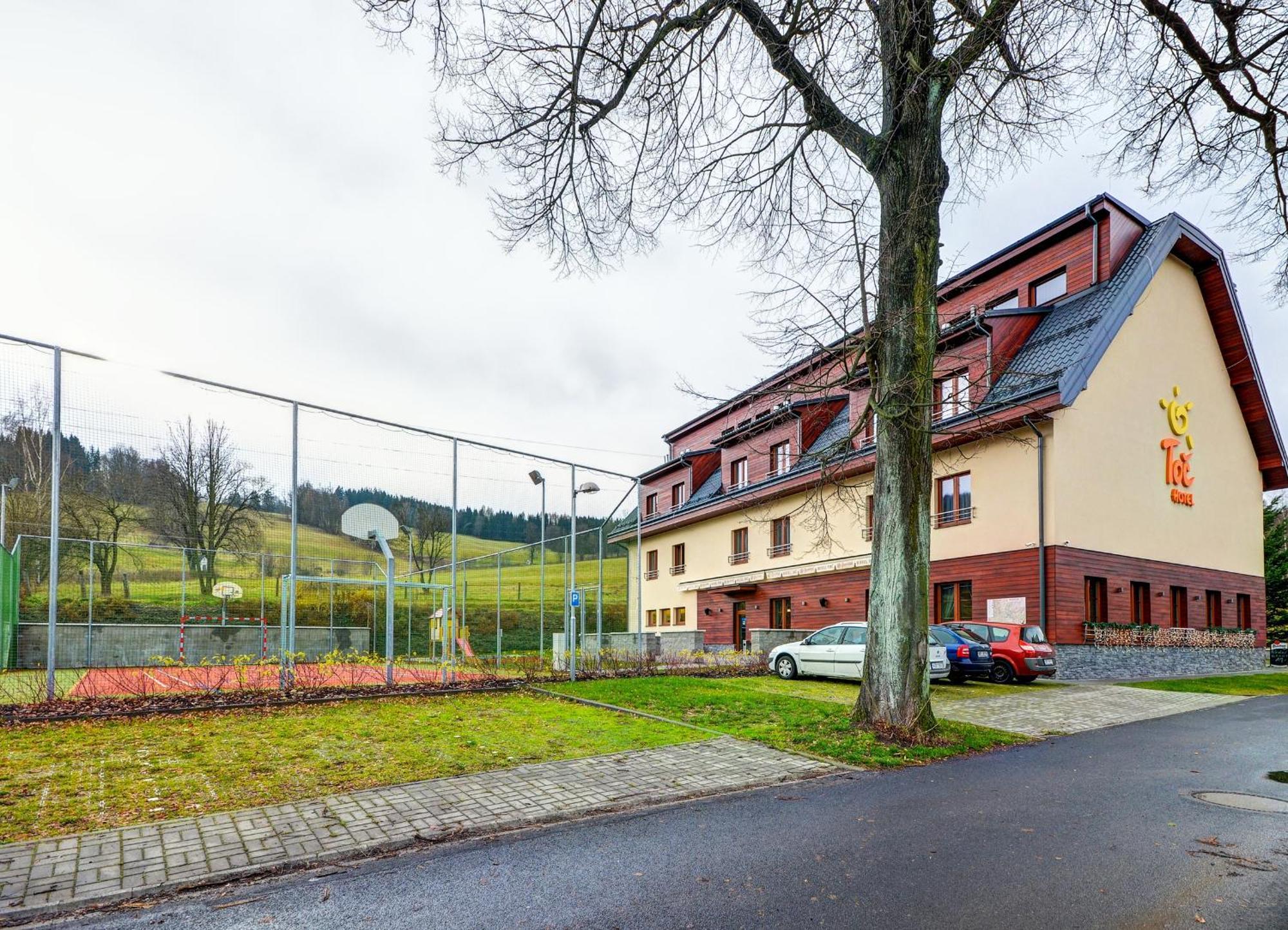Hotel Toc Lipová-lázně Eksteriør bilde