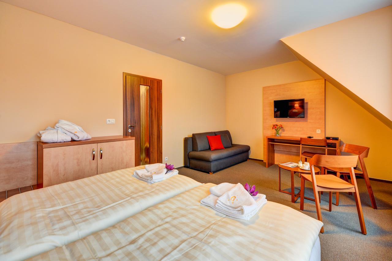 Hotel Toc Lipová-lázně Eksteriør bilde